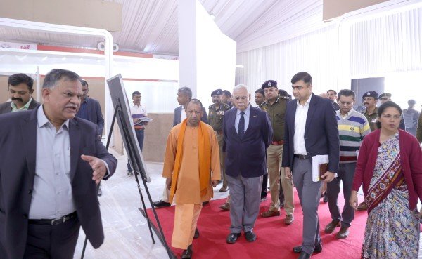 सीएम योगी ने जीबीसी-4 की तैयारियों का लिया जायजा, अधिकारियों को दिए दिशा-निर्देश