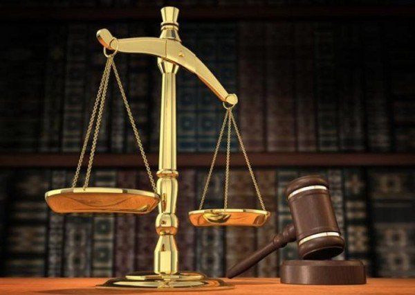 लंबित मुकदमो को समय से निपटारा नहीं कर रहे है प्रशासनिक आधिकारी।