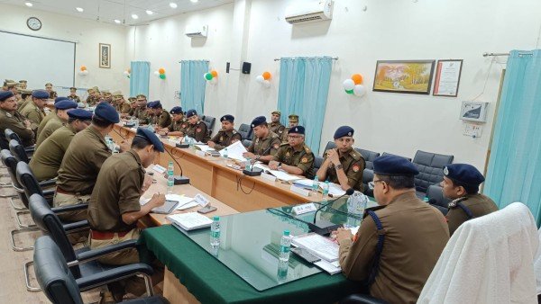 मुज़फ़्फ़रनगर पहुंचे ADG ज़ोन मेरठ DK ठाकुर