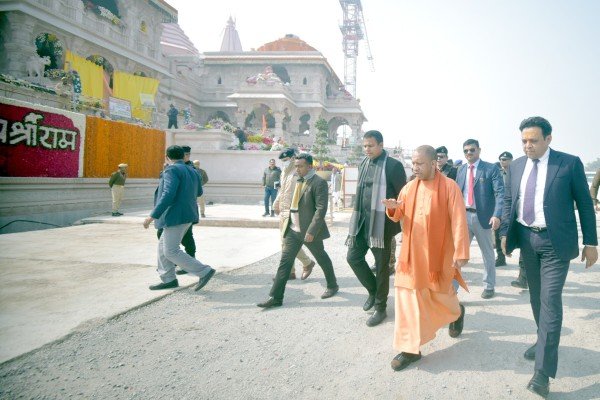 सीएम योगी आदित्यनाथ का अयोध्या दौरा