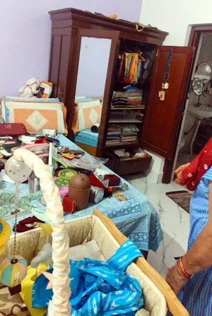 दिन दहाड़े मकान का ताला तोड़ कर लाखो रु की संपत्ति चोरी