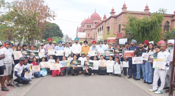 दक्षिण एशिया में शांति और एकता के लिए कैंडललाइट प्रार्थना के साथ वाघा बॉर्डर पर पेडल4पीस साइकिल यात्रा का हुआ समापन