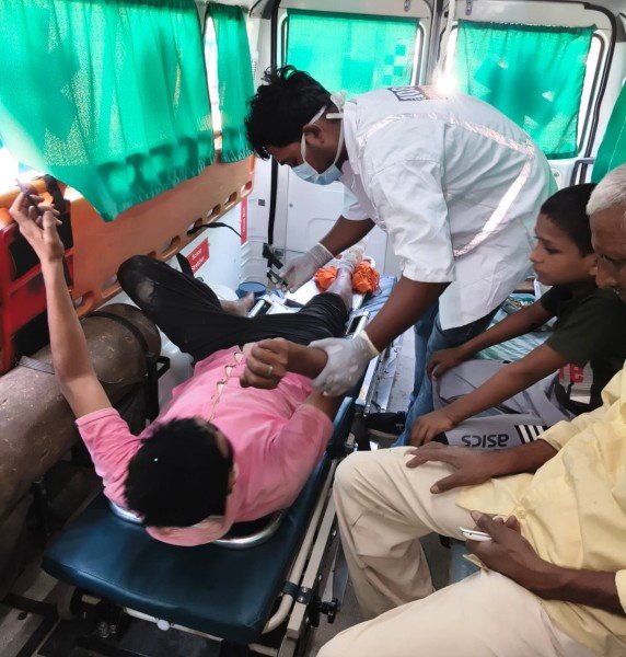 बार-बार वरदान साबित हो रहा जीवनदायिनी एम्बुलेंस