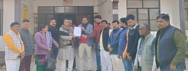 निकल गई एमआईएस की सारी हेकड़ी, बन गए भीगी बिल्ली, कोई नेता काम नहीं आया!