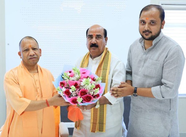 भानपुर-तेनुआ असनहरा के चौड़ीकरण को लेकर सीएम से मिले यशंकात सिंह