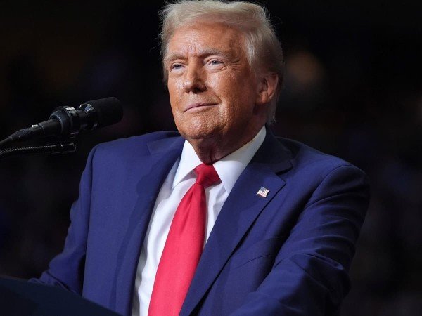 अमेरिका के राष्ट्रपति से जुड़े कई महत्वपूर्ण फैसले किए थे।