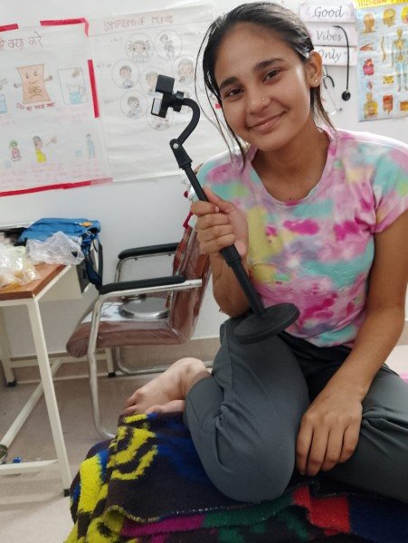 सैफई मेडिकल यूनिवर्सिटी की एएनएम की छात्रा प्रिया का शव हुआ बरामद.