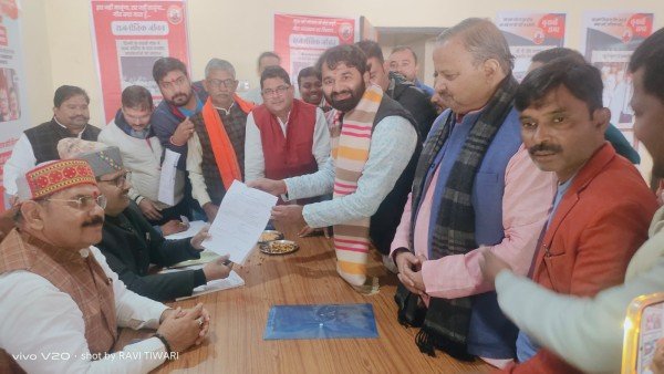 58 भाजपा के योद्वाओं ने जिलाध्यक्षी को मैदान में ठांेकी ताल