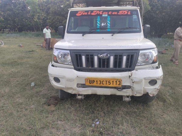 छतारी में हरे भरे पेड़ो पर वन माफियाओं का चला आरा