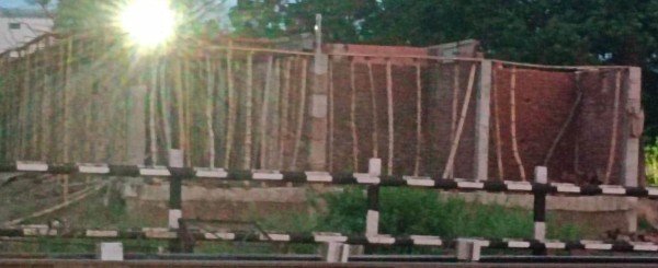 सरकारी जमीन हथियाने कड़सरी मिश्र से मुंडेरवा पहुंचा रमेश चौधरी