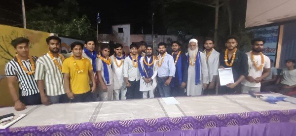 आजाद समाज पार्टी की महत्वपूर्ण बैठक: ग्राम पंचायत हसुपुर  में नए पदाधिकारियों की नियुक्ति, समाज के मुद्दों पर हुई चर्चा