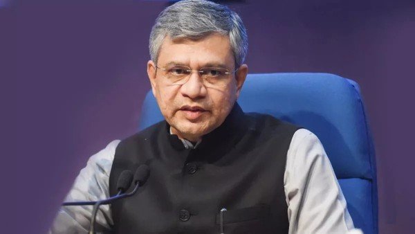 जब हम विश्व के भविष्य के बारे में बात करते हैं,