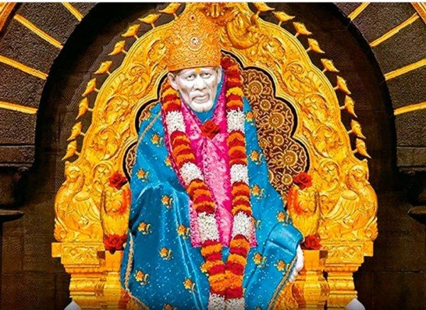 शिरडी के श्री साईं बाबा के प्रति देश-विदेश के करोड़ों भक्तों की अडिग आस्था है।