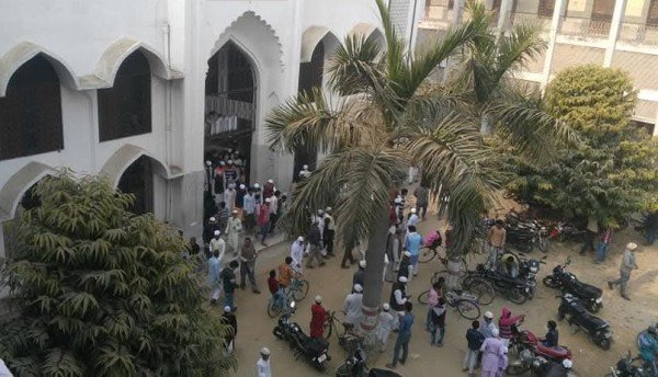 आखिर क्यों नहीं प्रशासन को लगी दारुल उलूम के बड़े जलसे की भनक