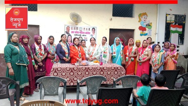 कांग्रेस प्रदेश अध्यक्ष भारती त्यागी (पश्चिम जोन)  हापुड आगमन पर कांग्रेस महिला कार्यकर्ताओं ने फूल मालाओं से किया जोरदार स्वागत