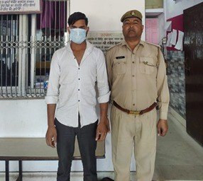 सिम्भावली पुलिस ने वांछित चल रहे अभियुक्त को किया गिरफ्तार।