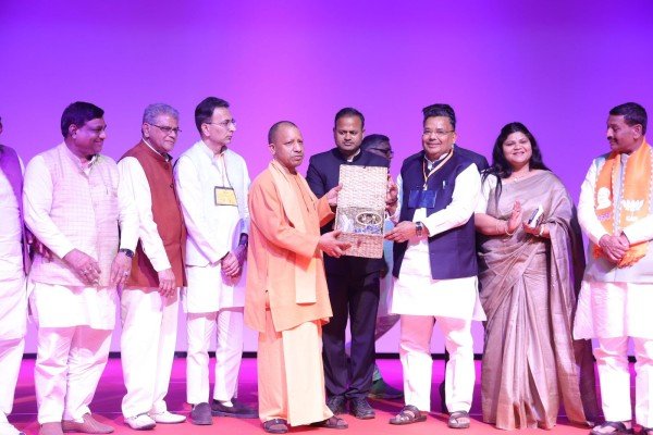 पीएम सूरज राष्ट्रीय पोर्टल के लांचिंग कार्यक्रम में वर्चुअली शामिल हुए सीएम योगी