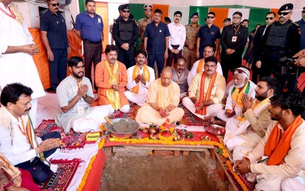 विद्या वह धन है, जो आगे बढने का मार्ग प्रशस्त करतीःयोगी