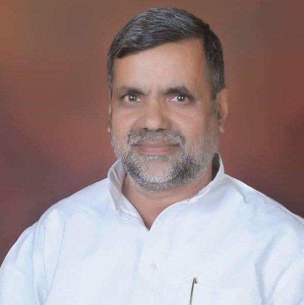 योगीजी ‘नौकरशाह’ आपको ‘कुर्सी’ से उतारकर ही छोड़ेगें!