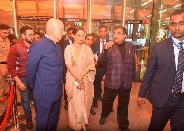 कंगना रनौत की फिल्म 'इमरजेंसी' 17 जनवरी को सिनेमाघरों में रिलीज होने जा रही है।