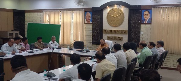 जिला सड़क सुरक्षा समिति एवं जिला विद्यालय यान परिवहन सुरक्षा समिति की बैठक