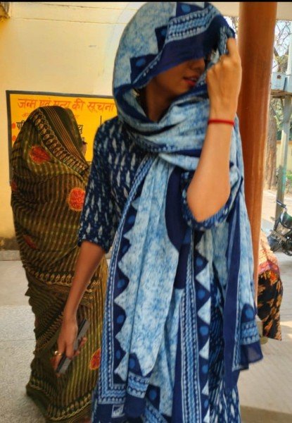 IAS अफ़सर के घूघट से हड़कम