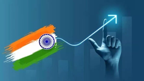 आर्थिक विकास की धुरी बनते गांव,