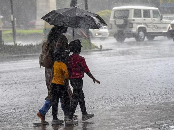 एक बार फिर मौसम ने  बदली करवट