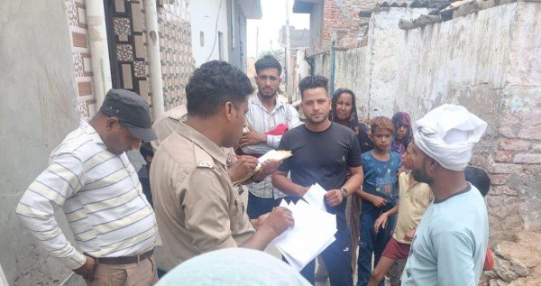 बकायेदारों के खिलाफ बिजली विभाग ने चलाया अभियानःअवर अभियंता बोले-अवैध रूप से बिजली का उपयोग मिला तो होगी कार्रवाई