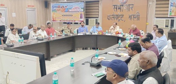 सरकार की योजनाएं विभिन्न माध्यमों से आम जन तक पहुॅचाया जाएःओएन सिंह