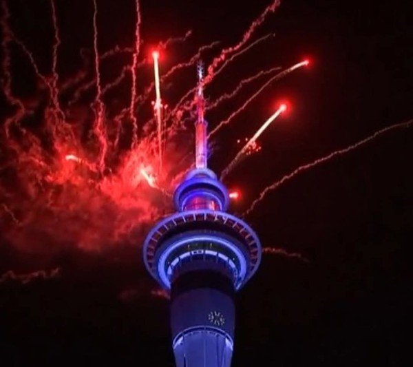 न्यूजीलैंड हर साल सबसे पहले नए साल का स्वागत करने वाले देशों में से एक है,