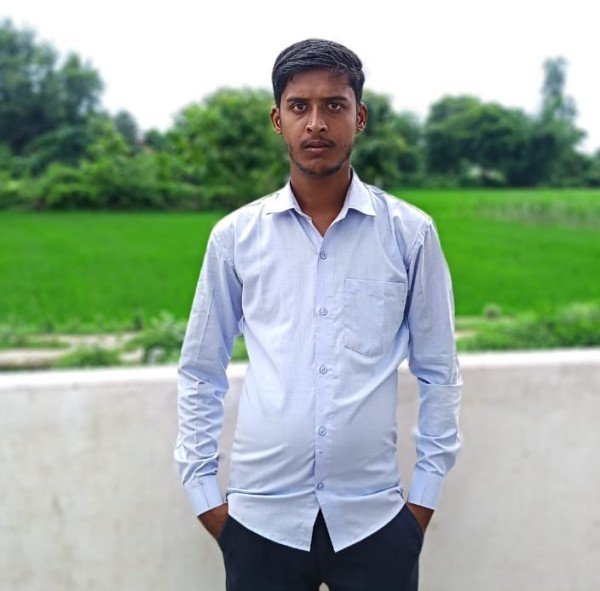 सफाई कर्मी को पूरा कालेज मिलकर मारा-पीटा