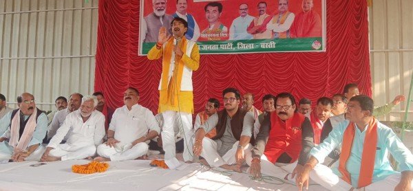 प्रत्येक कार्यकर्ता ‘लोकतंत्र’ की ‘जड़ों’ को ‘मजबूत’ कर ‘रहा’ःविवेकानंद