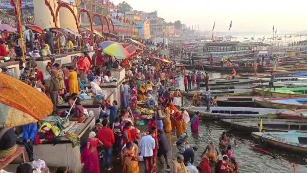 मौनी अमावस्या पर उमड़ा श्रद्धालुओं का सैलाब