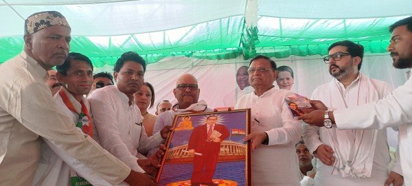 प्रदेश में कानून का राज खतरे मेंः अजय राय