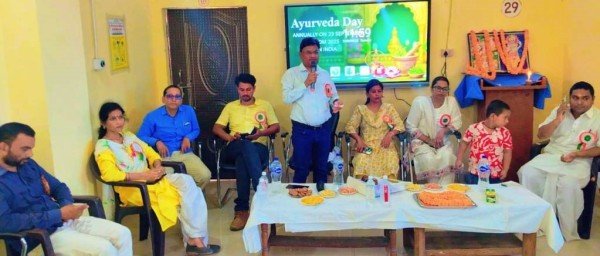 आयुर्वेद व्यक्ति-केंद्रित, प्रकृति-आधारित उपचारों पर जोर देताःडा. वर्मा