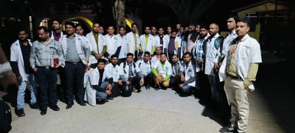 दो दिवसीय प्रशिक्षण में ट्रेंड हो रहे एम्बुलेंस कर्मी।