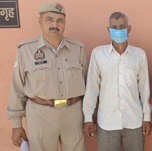 पिलखुवा पुलिस ने थाने के मु0अ0सं0-156/2024 धारा 304, 504, 506  भादवि में नामजद एक अभियुक्त को गिरफ्तार करते हुए एक बाल अपचारी को हिरासत में लिया गया।