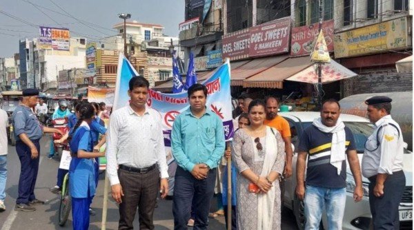 रैलीजिला विद्यालय निरीक्षक, हापुड श्री जैन कन्या पाठशाला हापुड से नशा मुक्ति पखवाडा कार्यकम