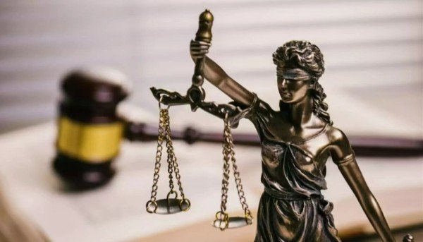 संासद, विधायक, डीएम, चेयरमैन, ईओ, जेई के नाम पर लेते 54 फीसद कमीशन!