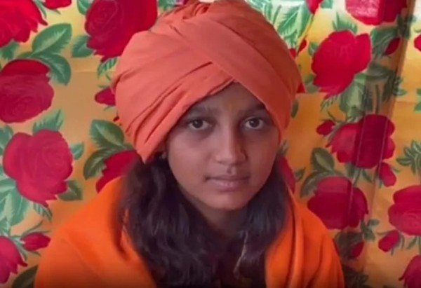 प्रयागराज में 13 जनवरी से शुरू हो रहे महाकुंभ के बीच देशभर से साधु-संतों का आना जारी है।