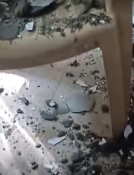 बाबूगढ़ छावनी स्थित प्राथमिक विद्यालय का लेंटर गिरने से शिक्षक बाल बाल बचे,