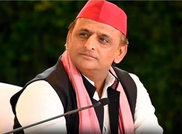 महाकुंभ 2025 की तैयारियों पर सवाल उठाने पर समाजवादी पार्टी