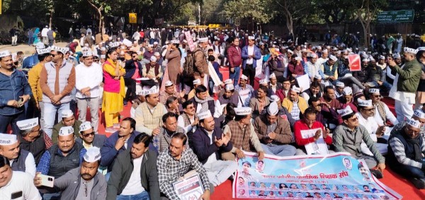 ‘बस्ती’ का ‘शेर’ दिल्ली के ‘जन्तर-मन्तर’ पर ‘दहाड़ा’