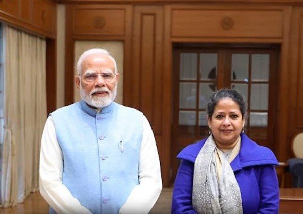 केंद्र सरकार ने पूर्व राष्ट्रपति प्रणब मुखर्जी की स्मृति में एक स्मारक बनाने का निर्णय लिया है।