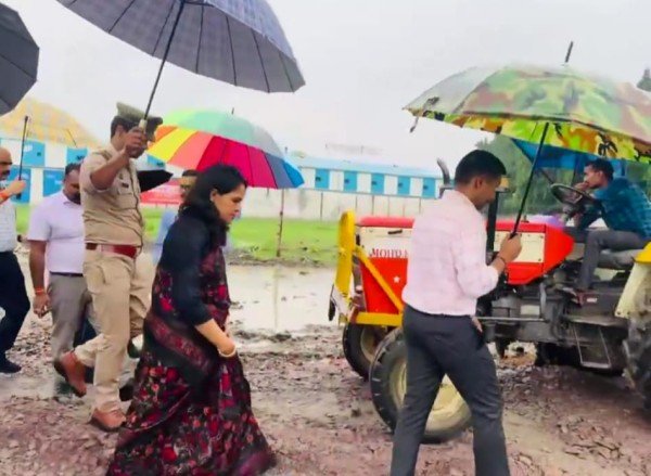 काकोरी ट्रेन एक्शन की वर्षगांठ पर तैयारियां तेज़, मंडलायुक्त और डीएम ने लिया व्यवस्थाओं का जायज़ा