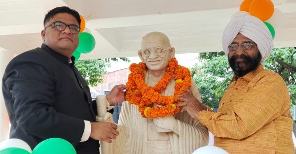 जिले भर’ में रही ‘दो अक्टूबर’ की ‘धूम’