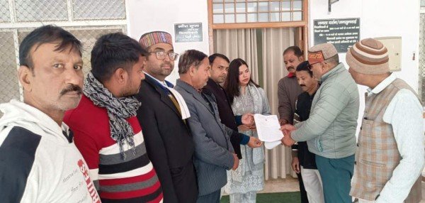 एएमए, इंजीनियर, जेई और ठेकेदार पर केस करने को मुखर हुए कांग्रेसी