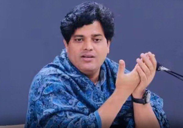 कथित रूप से भड़काऊ गीत वाले संपादित वीडियो पोस्ट करने के आरोप में मामला दर्ज