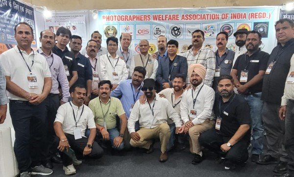 फोटोग्राफर्स एसोसिएशन (CPA) की टीम ने एक्सपो -2025 का दौरा किया।